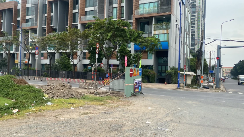 Đoạn đường Đồng Văn Cống được kỳ vọng sẽ giảm thiểu ùn tắc giao thông cho khu vực. Ảnh: HOÀNG HIẾU đường Đồng Văn Cống