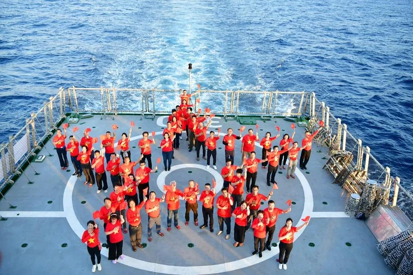 nhập quốc tịch.jpg