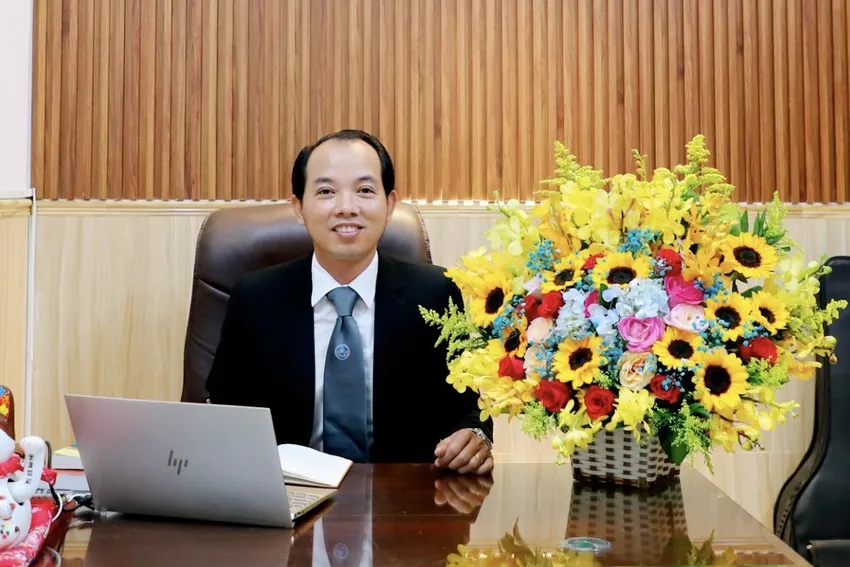 Luật sư Phan Mậu Ninh, Đoàn Luật sư TP.HCM. 1HGVLDD2B_B366LD.jpeg