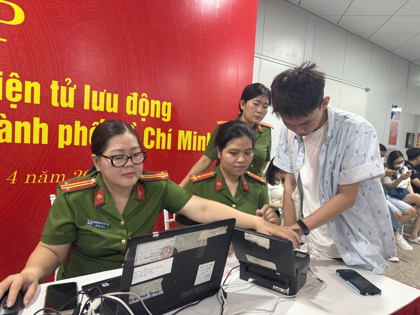 Thẻ căn cước.jpeg