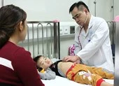 44 học sinh nhập viện cấp cứu do ăn nhầm bột thông bồn cầu ảnh 1 3 trẻ ngộ độc vì ăn nhầm thuốc rối loạn thần kinh của bố