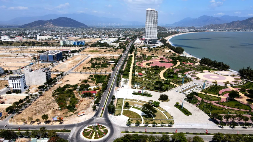 TP Phan Rang - Tháp Chàm tập trung phát triển hạ tầng, các dự án du lịch, đô thị. Ảnh: H.H tp phan rang - tháp chàm 1.jpg