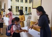 Bộ GD&ĐT: Không áp dụng giãn cách trong lớp học ảnh 1 Đà Nẵng không bắt buộc học sinh đeo khẩu trang trong giờ học