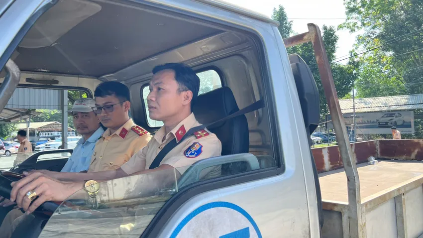 giấy phép lái xe (2).jpg