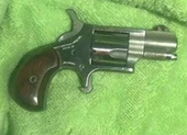 Công an xác minh clip hỗn chiến trong quán nhậu ở TP Cần Thơ ảnh 3 Đi nhậu mang theo súng và cái kết