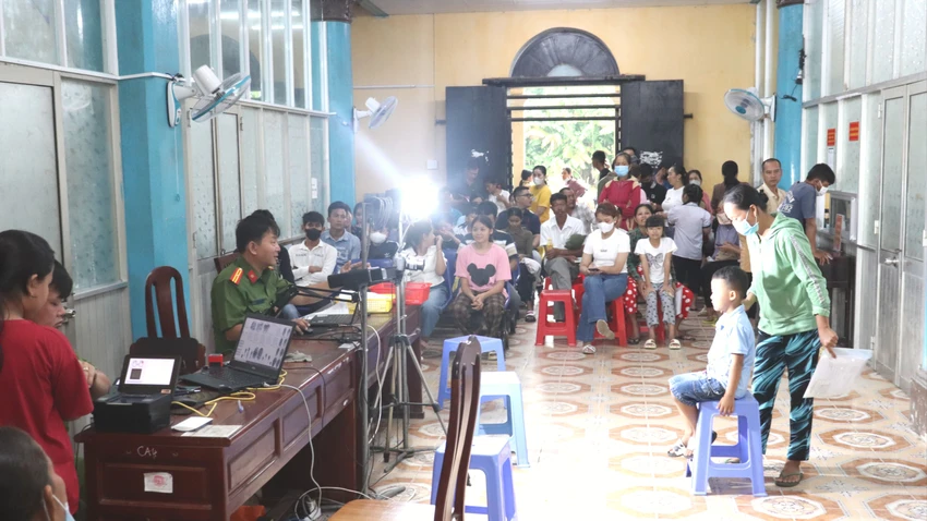 bán vé số,căn cước công dân