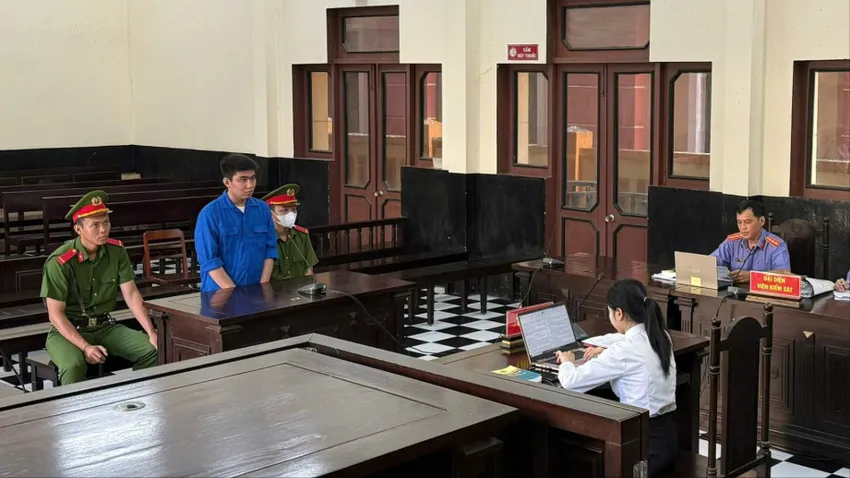 Bị cáo Lê Quốc Thịnh thực hiện hành vi lừa đảo xuyên biên giới chiếm đoạt hơn 2,6 tỉ đồng lừa đảo xuyên biên giới