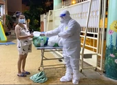 CSGT nhường cơm cho người cha đi bộ từ Quy Nhơn vào Bình Dương thăm con bệnh ảnh 2 Bà bầu trong nhóm ‘30 người miền Tây bị kẹt ở Bình Tân’ đã sinh bé trai