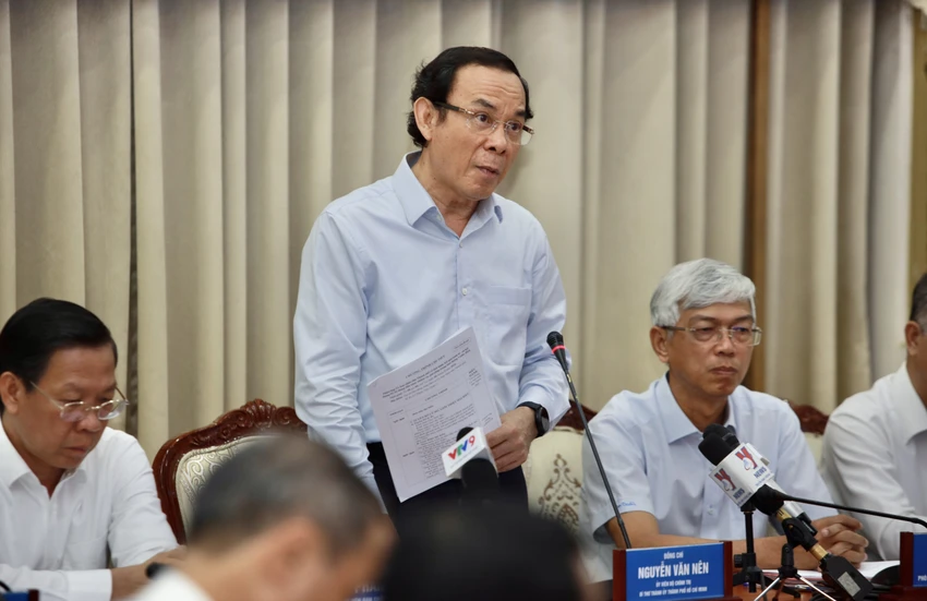 Bí thư Thành uỷ TP.HCM Nguyễn Văn Nên phát biểu tại phiên họp. Ảnh: NGUYỆT NHI Bí thư Nguyễn Văn Nên: Vạn Thịnh Phát là vụ án hình sự, kinh tế lớn chưa từng có ở TP.HCM-van-thinh-phat