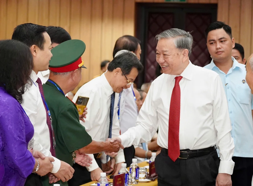 Tổng Bí thư Tô Lâm cùng các đại biểu tại buổi gặp mặt. Ảnh: THUẬN VĂN tong-bi-thu-to-lam-25.jpg