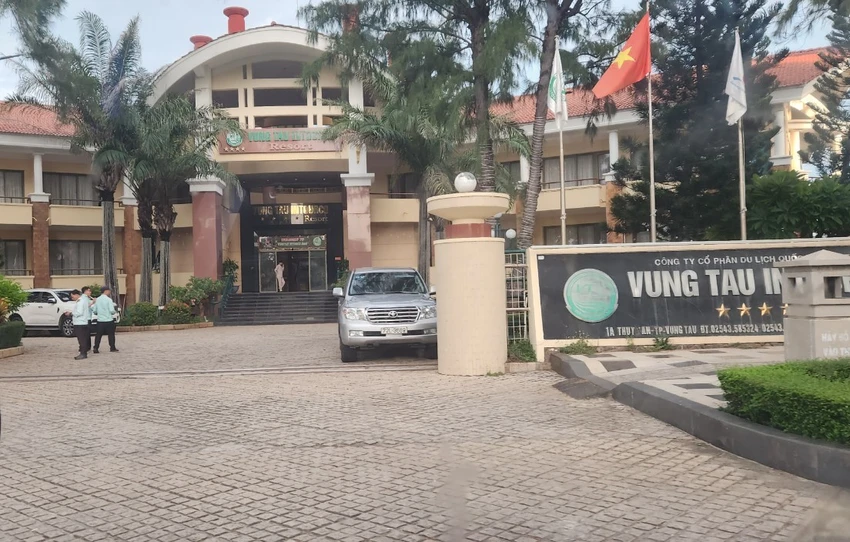 Trường hợp đến 15-8 hai doanh nghiệp không tự tháo dỡ di dời, TP Vũng Tàu sẽ tiếp tục thực hiện quyết định cưỡng chế thu hồi đất. Ảnh: TK Bai-Sau-Vung-Tau-h2.jpg