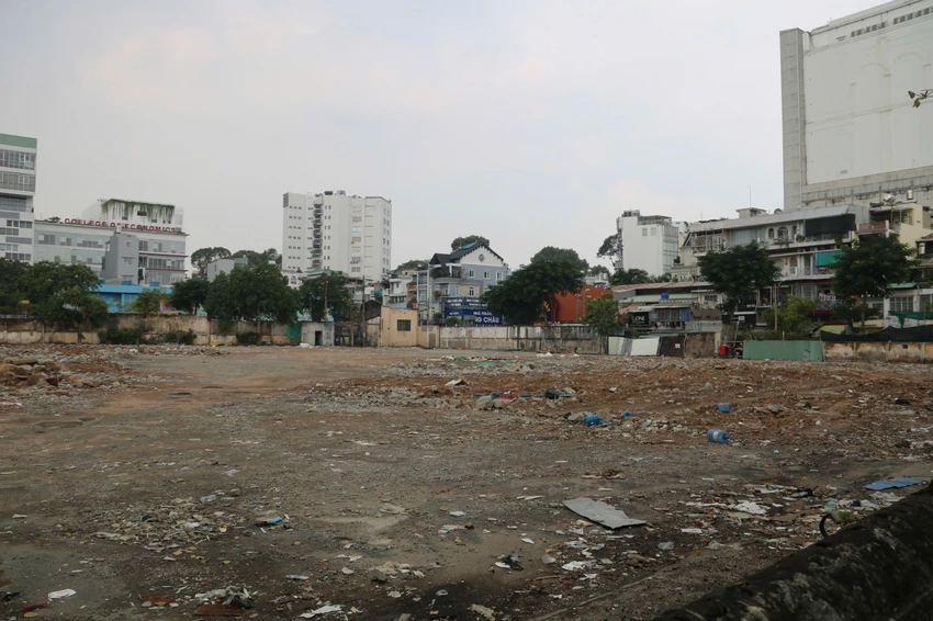 Khu vực đã được hoàn trả mặt bằng. 419-le-hong-phong-1.jpg