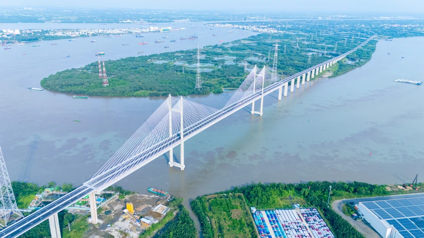 Cầu Bình Khánh bắc qua sông Soài Rạp. cau-binh-khanh.jpg