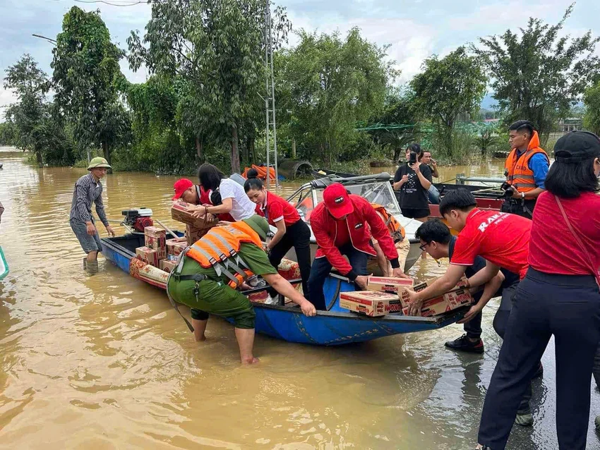 Nhân viên Tập đoàn Masan tham gia các chương trình cứu trợ. masan-va-nhung-chuong-trinh-an-sinh-xa-hoi-thiet-thuc-2.jpg