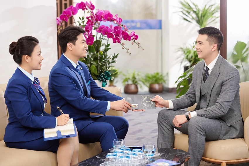 Thẻ tín dụng ngày càng được ưa chuộng vì tính tiện lợi, linh hoạt, tối ưu chi phí. dung-the-tin-dung-the-nao-de-nhan-duoc-nhieu-uu-dai-nhat.jpg