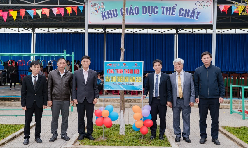 Công trình sân chơi trẻ em tại Trường Tiểu học Quảng Phước – Quảng Điền. acecook-happiness-concert-2025-hanh-trinh-lan-toa-hanh-phuc-tai-hue-3.JPG