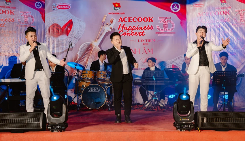 “Thanh âm hạnh phúc” đến với bà con vùng cao huyện A Lưới. Acecook Happiness Concert 2025 – Hành trình lan tỏa hạnh phúc tại Huế.jpg