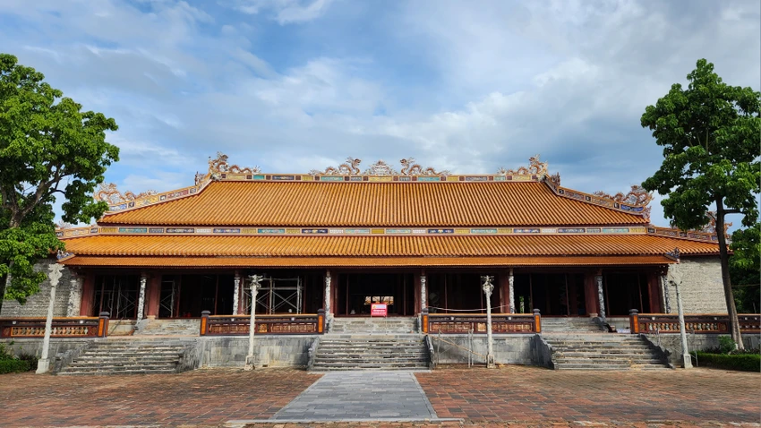 Điện Thái Hòa - ngôi điện quan trọng bậc nhất trong Đại nội Huế đang được trùng tu. dien-mao-dien-thai-hoa-la-noi-dang-quang-cua-13-vua-trieu-nguyen-sau-hon-2-nam-trung-tu (12).jpg