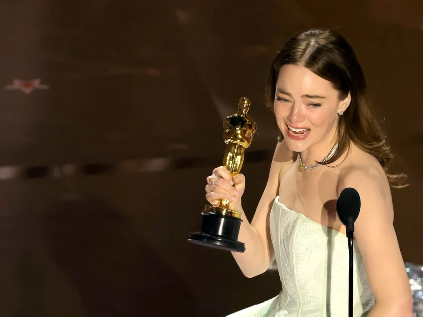 Emma Stone nhận giải Nữ diễn viên chính xuất sắc nhất cho phim “Poor Things” oscar-2024-2.jpg