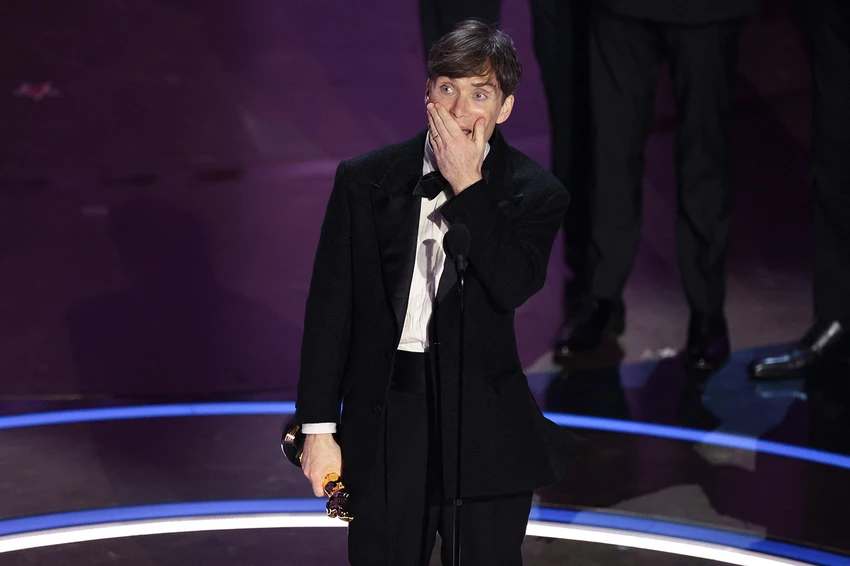 Cillian Murphy nhận giải Nam diễn viên chính xuất sắc nhất cho phim "Oppenheimer" oscar-2024-4.jpg
