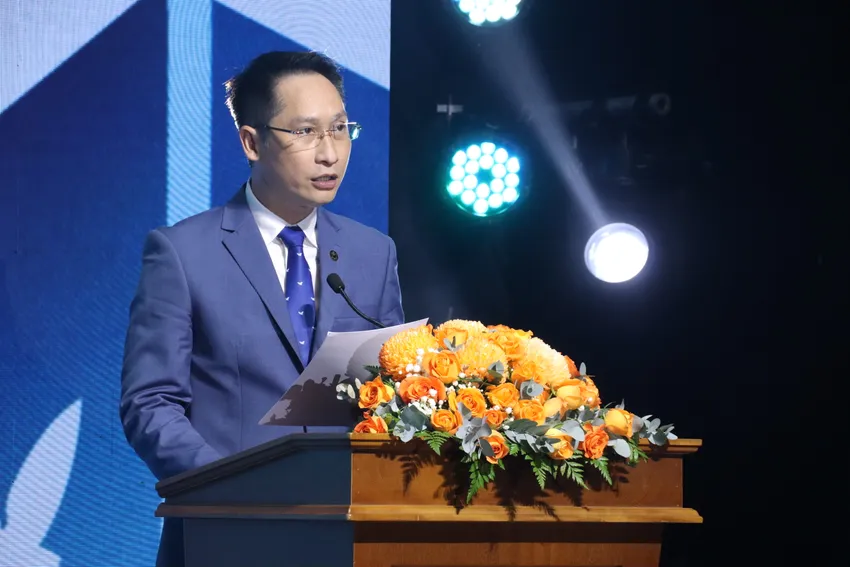 Ông Lâm Ngô Hoàng Anh, Phó Giám đốc điều hành Bảo tàng Chứng tích Chiến tranh phát biểu tại sự kiện. bao-tang-chung-tich-chien-tranh.JPG