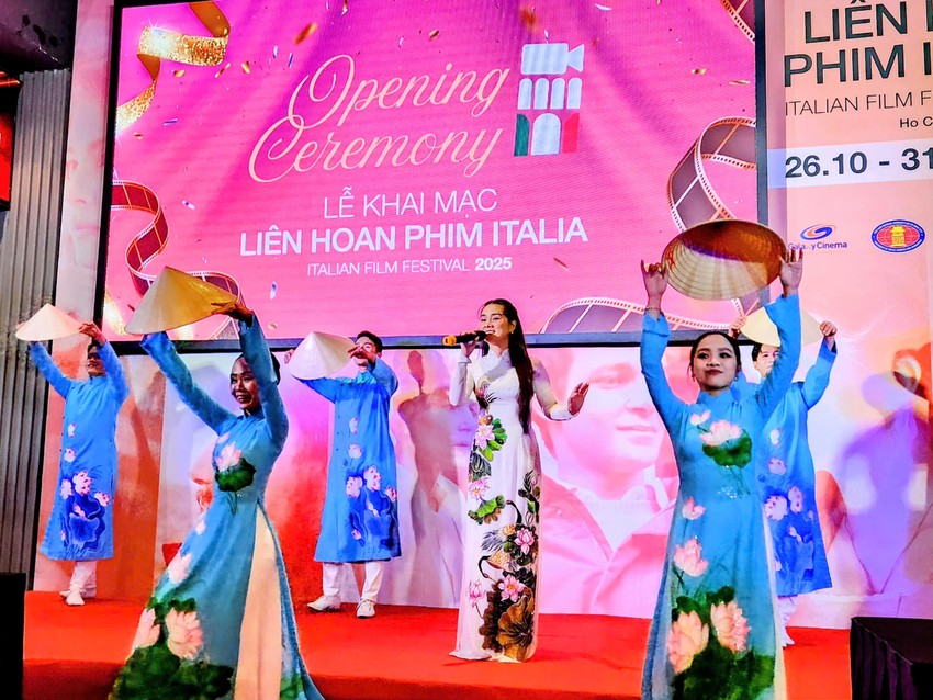 lien-hoan-phim-italia2-5039-1175.jpg.jpg