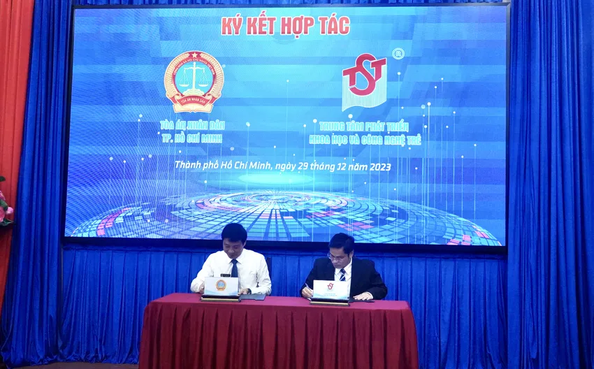 ngành Tòa án