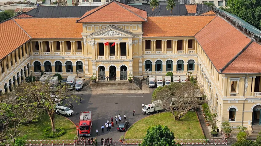 HĐXX bác kháng cáo của văn phòng công chứng, giữ nguyên phán quyết của cấp sơ thẩm. Ảnh minh họa/PLO van-phong-cong-chung-tand-tphcm.jpg
