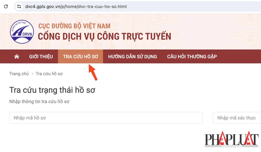 Tra cứu tiến độ cấp đổi GPLX online. Ảnh: MINH HOÀNG Tra cứu tiến độ cấp đổi GPLX online. Ảnh: MINH HOÀNG
