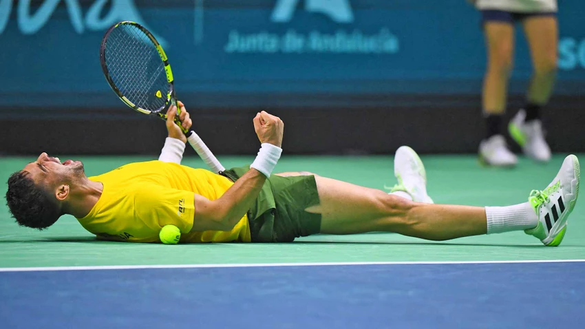 Thanasi Kokkinakis ăn mừng trận thắng đơn trước Bel Shelton. Ảnh: ATP dai-chien-y-va-uc-kokkinakis.jpg