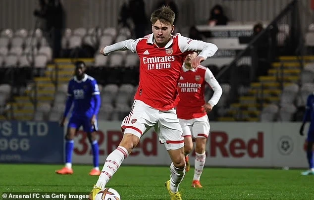 cựu sao trẻ Arsenal