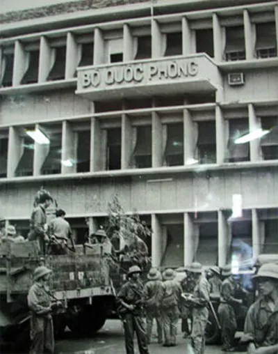 J22 và ngày 30-4 ảnh 1 J22 và ngày 30-4 ảnh 1