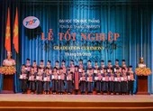 'Chị ơi, em được đóng học phí để nhập học rồi!' ảnh 2 Vắng hiệu trưởng, hàng ngàn sinh viên không có bằng tốt nghiệp