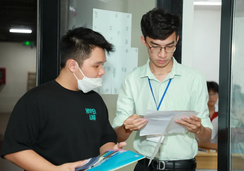 Thí sinh dự thi đánh giá năng lực do ĐH Quốc gia TP.HCM tổ chức năm 2024. Ảnh: TS Điểm chuẩn đánh giá năng lực đại học 2024