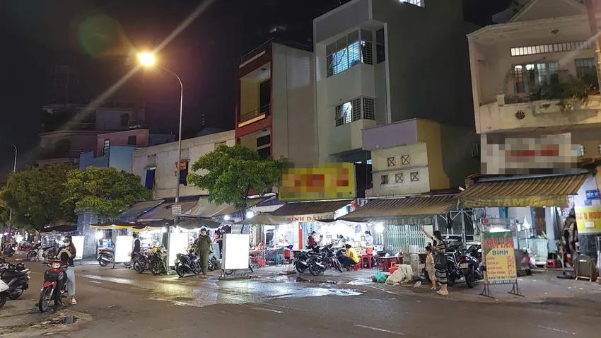Khu vực hiện trường nơi xảy ra vụ ẩu đả khiến 3 người bị thương ở chợ Cây Quéo. Ảnh: PH TP.HCM: Xô xát bằng hung khí tại chợ Cây Quéo, 3 người bị thương