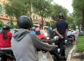 Chùm ảnh: Nhiều tuyến phố Hà Nội ùn tắc dịp cận Tết Nguyên đán 2022 ảnh 8 Kẹt xe, tắc đường trong ngày đầu học sinh đi học lại