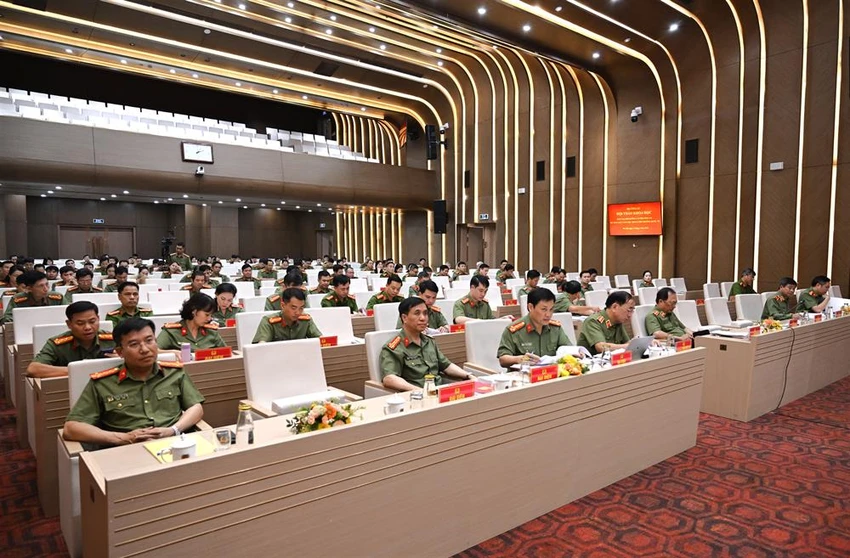 Các đại biểu tham dự hội thảo. Ảnh CA _dsc3210.jpg