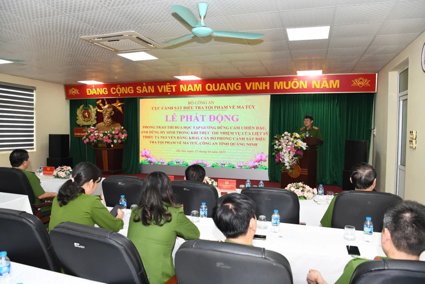Trung tướng Nguyễn Văn Viện, Cục trưởng Cục C04 phát biểu tại buổi lễ. Ảnh CA z6530711298345_0e64525a89ac76791af9a668b2764b8e.jpg