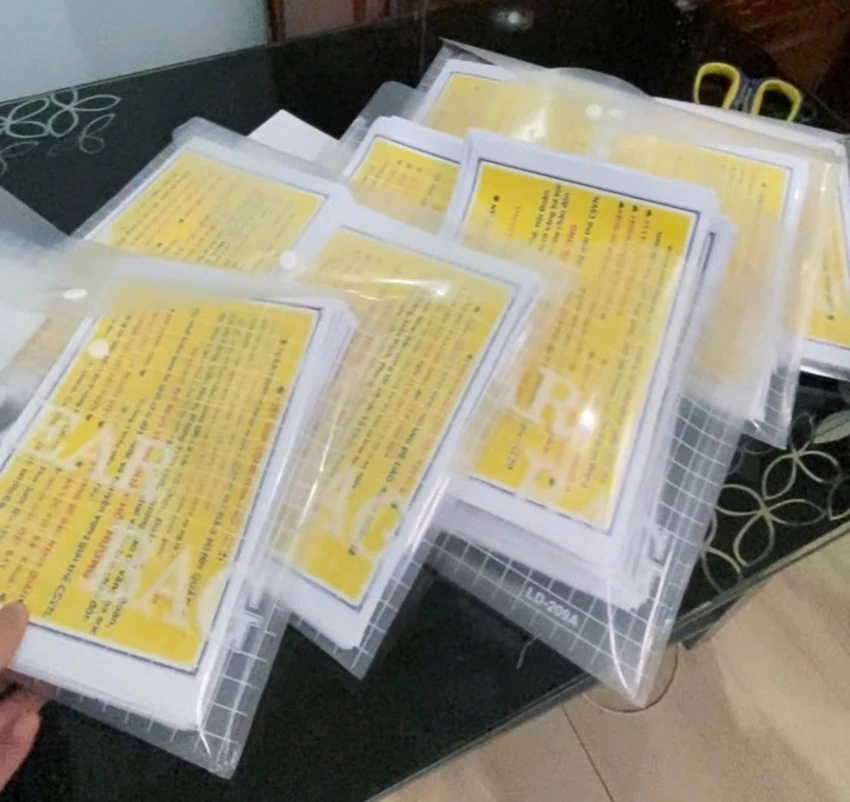 Tang vật bị công an thu giữ. Ảnh: CA Công an TP.HCM bắt hai người hoạt động nhằm lật đổ chính quyền nhân dân
