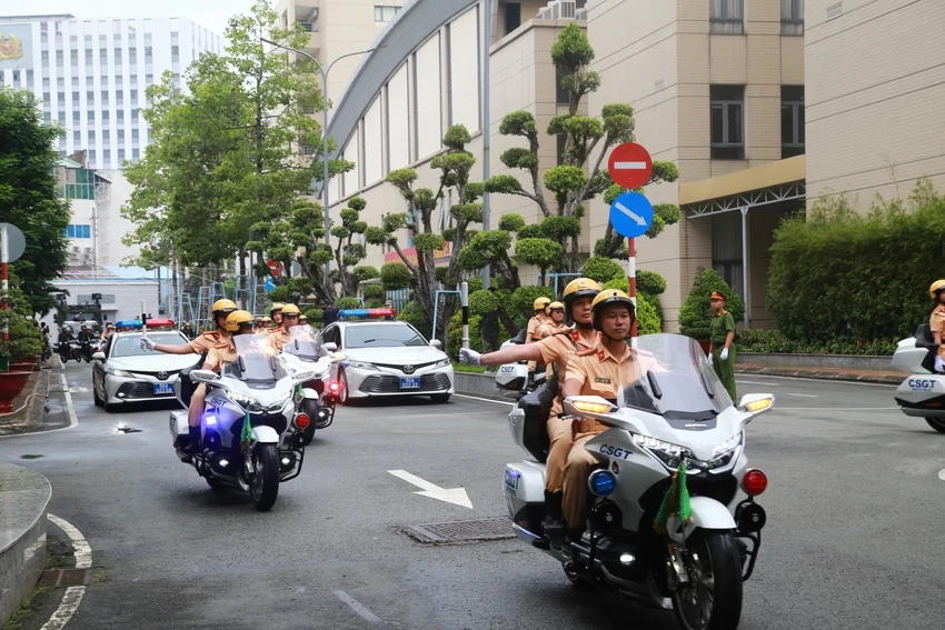 Công an TP.HCM đang thực hiện cao điểm tấn công, trấn áp các loại tội phạm dịp Tết. Ảnh: NT cong-an-tp-hcm-tiep-tuc-keo-giam-toi-pham-ve-trat-tu-xa-hoi-0.jpg