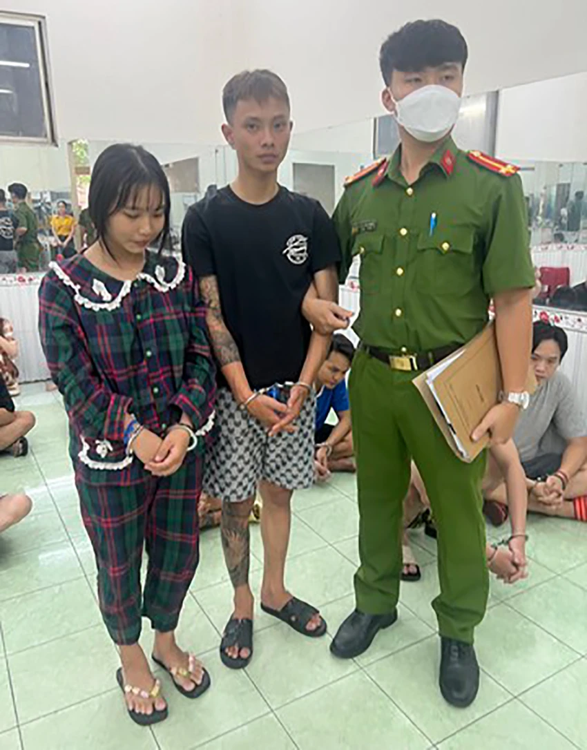 doi-tinh-nhan-tre-dieu-hanh-duong-day-ma-tuy-xuyen-quoc-gia-o-tp-hcm-1.jpg