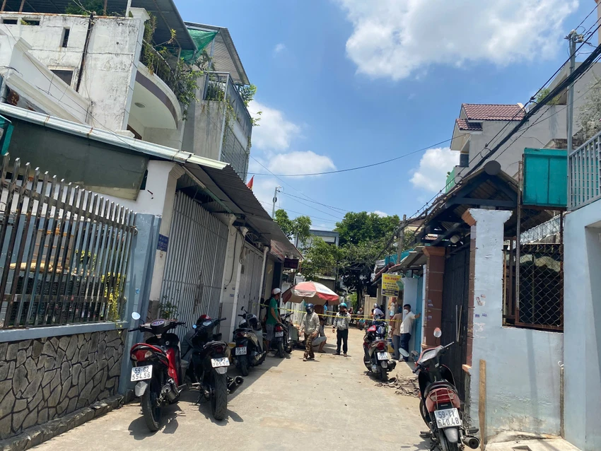 Vụ tai nạn lao động khiến một người đàn ông tử vong. Ảnh: HT Sập công trình đang tháo dỡ ở quận 12, 1 người chết