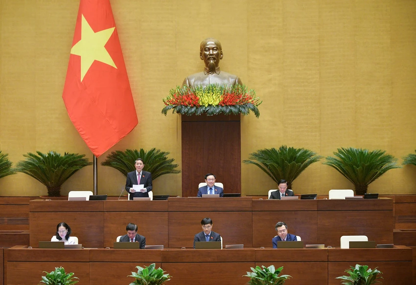 Phó Chủ tịch Quốc hội Nguyễn Đức Hải điều hành phiên họp thảo luận về dự thảo Luật Kinh doanh bất động sản (sửa đổi). Ảnh: PHẠM THẮNG đặt cọc