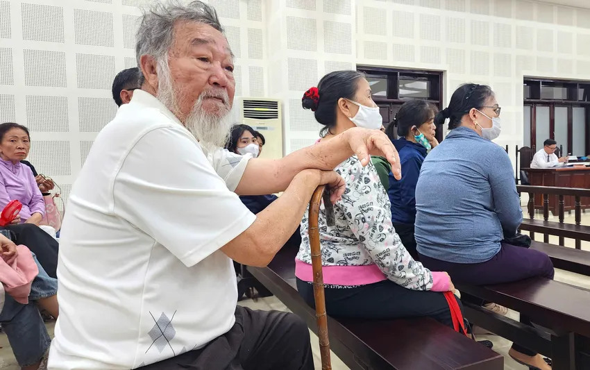 Các bị hại chủ yếu là người lớn tuổi, hưu trí. Ảnh: MINH TRƯỜNG. Công ty Tài chính Vietnam Capital