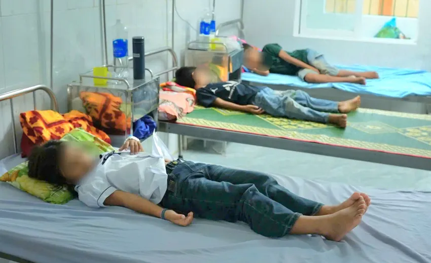 học sinh ngộ độc