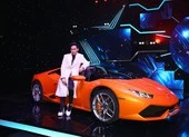Chu Bin, Lưu Hiền Trinh chiến thắng trong vòng 'giành tim' ảnh 8 Nguyên Vũ mang Lamborghini lên sân khấu Đấu trường ngôi sao