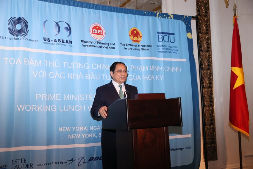 Theo Thủ tướng Phạm Minh Chính, quan hệ Việt Nam-Mỹ là một hình mẫu trong trong lịch sử quan hệ quốc tế về hàn gắn và xây dựng quan hệ sau chiến tranh. Ảnh: VGP thu-tuong-pham-minh-chinh-toa-dam-voi-nha-dau-tu-my.jpeg