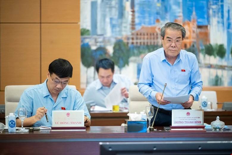 Trưởng ban Dân nguyện Dương Thanh Bình. Ảnh: PHẠM THẮNG Xử lý nghiêm minh các đối tượng sử dụng camera quay lén vì mục đích xấu
