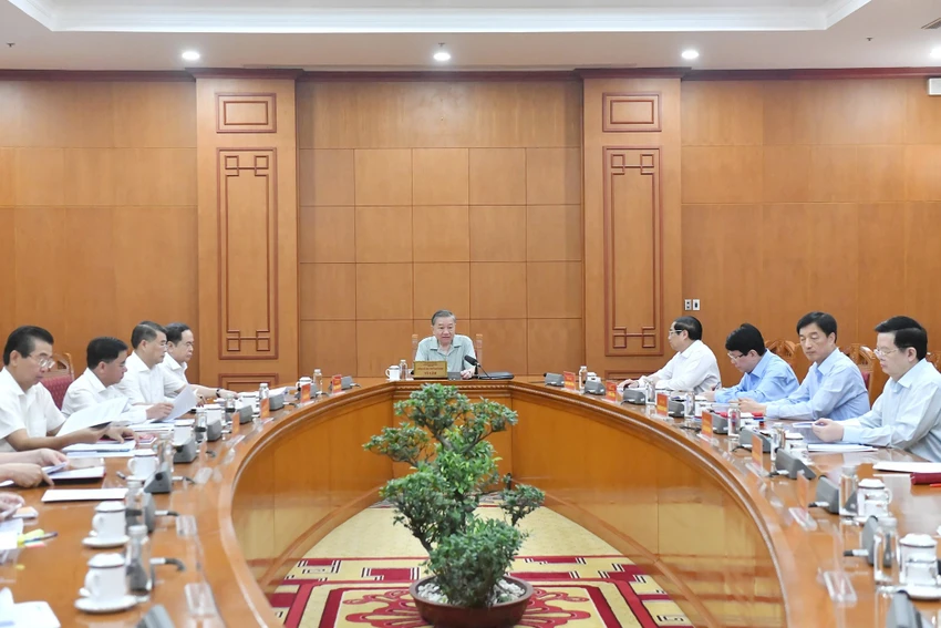 Tổng Bí thư, Chủ tịch nước Tô Lâm chủ trì cuộc họp Tiểu ban Nhân sự Đại hội XIV của Đảng. Ảnh: VGP Tổng Bí thư, Chủ tịch nước Tô Lâm chủ trì họp Tiểu ban Nhân sự Đại hội XIV của Đảng