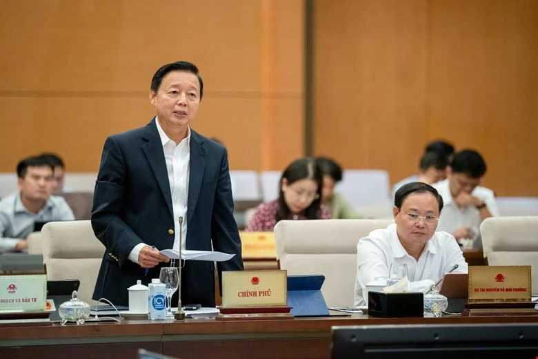 Phó Thủ tướng Trần Hồng Hà. Ảnh: PHẠM THẮNG 'Không có đất nước, vùng nào giàu lên nhờ trồng lúa' đường sắt tốc độ cao bắc nam